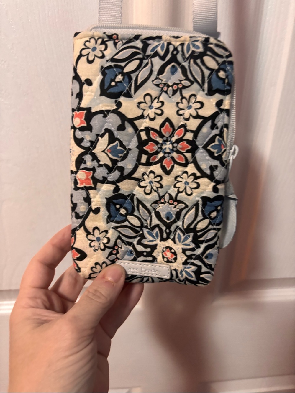 Vera Bradley Quilted Floral Crossbody Phone Pouch in Blue, Black & Cream